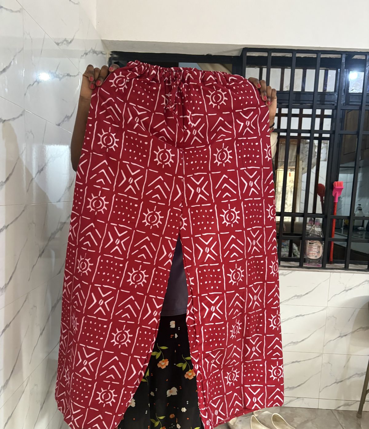 Pantalon et robe motif Ankara